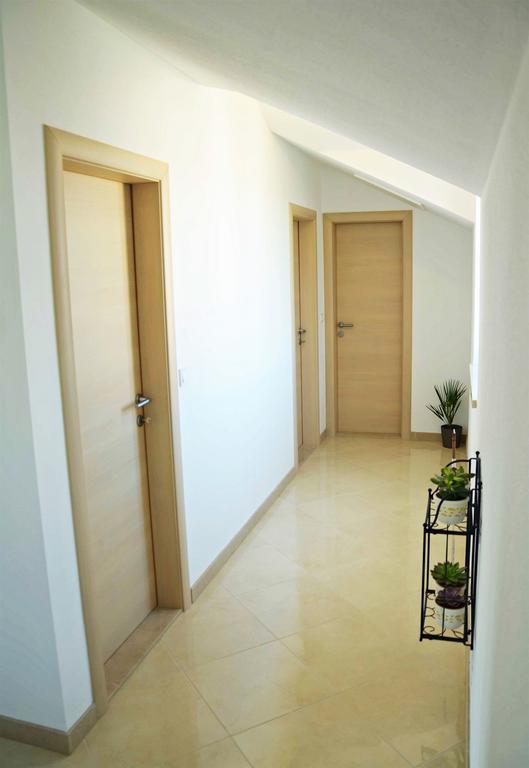 Apartment Luna Postira Exterior photo